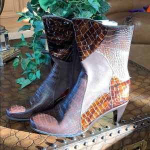 Helle Comfort Leather Ankle Boots with Heel